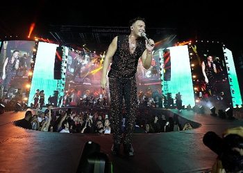 Edis Harika Performansıyla İstanbul Şenliği’ni Salladı