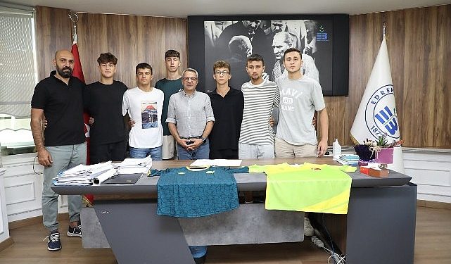 Edremitspor’a genç desteği