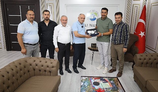 Esat Öztürk’ten personellere artırım muştusu