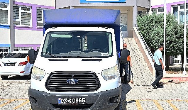 Fiyatsız kırtasiye materyallerinin dağıtımı başladı