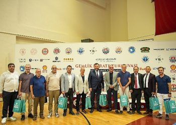 Gemlik’teki dev turnuvada kıyasıya rekabet