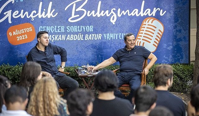 Gençler sordu, Lider Batur yanıtladı