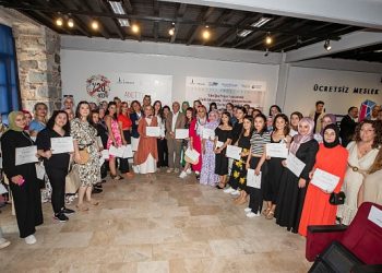 Hem üretiyoruz hem de çalışıyoruz