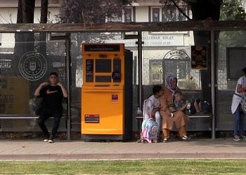 İnegöl’de Birinci Akıllı Durak Hizmete Girdi