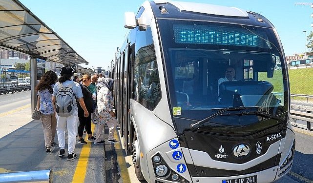 İstanbul Büyükşehir Belediyesi’nin Yeni Metrobüsleri Sefere Başladı