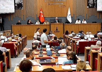 İzmir Büyükşehir Meclisi’nden Lider Soyer’e yetki