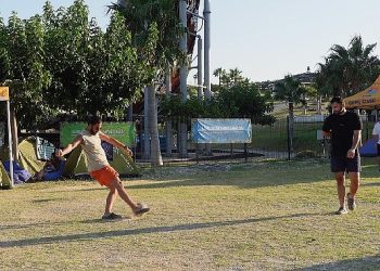 İzmir Büyükşehir’in fiyatsız gençlik kampları büyük ilgi görüyor