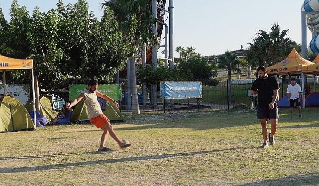 İzmir Büyükşehir’in fiyatsız gençlik kampları büyük ilgi görüyor