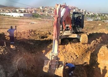 İZSU takımlarından Menemen’de ağır mesai