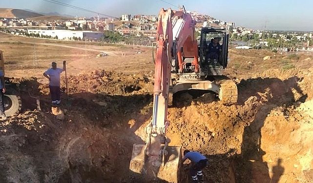 İZSU takımlarından Menemen’de ağır mesai