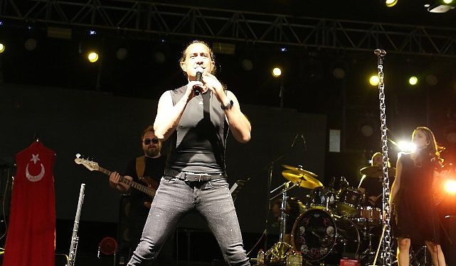 Karamanlılar Kıraç Konseri İle Coştu