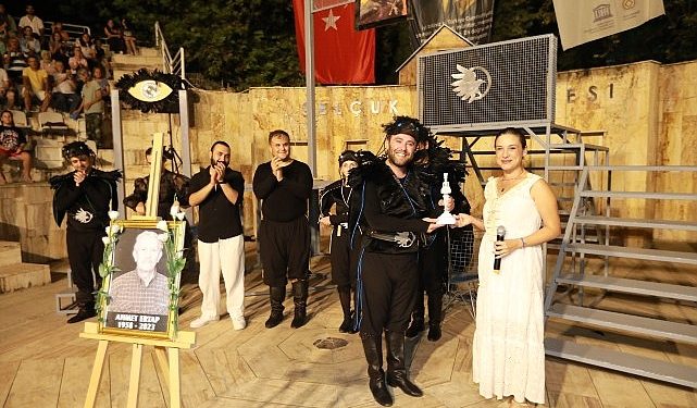 “Kargalar” Efes Selçuk’a Geldi