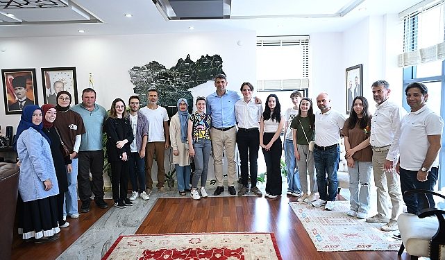 Kartepe’nin Gençlerine muvaffakiyet ödülü