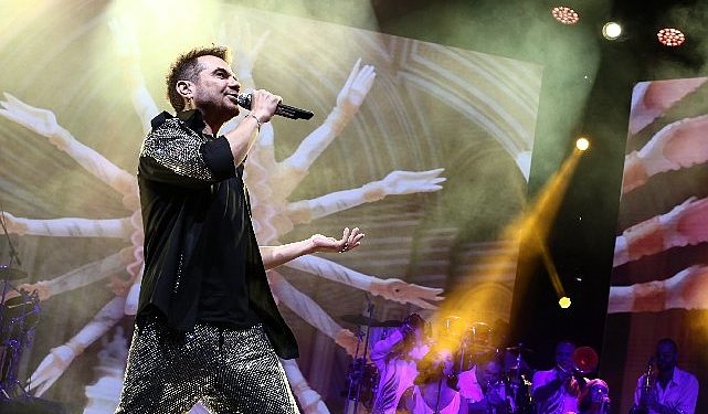 Kenan Doğulu Harbiye’yi salladı