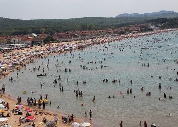 Kıyılarda 546 kişi boğulmaktan kurtarıldı