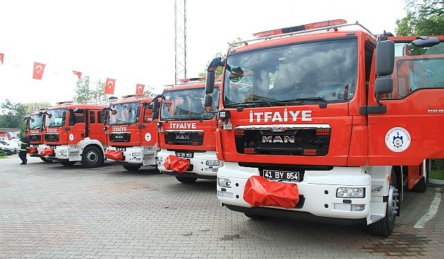 Kocaeli Büyükşehir itfaiye filosunu güçlendiriyor