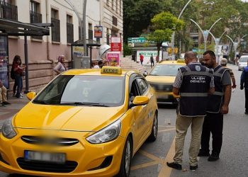 Kocaeli Büyükşehir ticari taksileri denetliyor