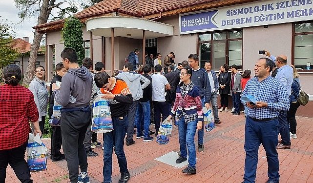 Kocaeli Büyükşehir’den zelzele farkındalığı eğitimleri