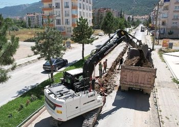 Lider Altay: “128 Kilometrelik Islah Çalışmasıyla Akşehir’in Su Şebekesini Yeniliyoruz”