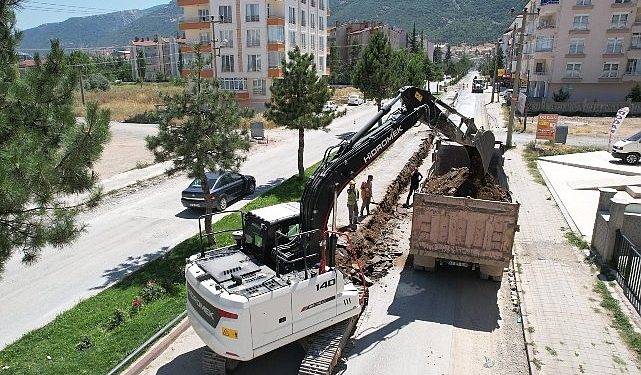 Lider Altay: “128 Kilometrelik Islah Çalışmasıyla Akşehir’in Su Şebekesini Yeniliyoruz”