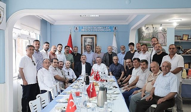 Lider Büyükakın, Erzurum Vakfı’na konuk oldu