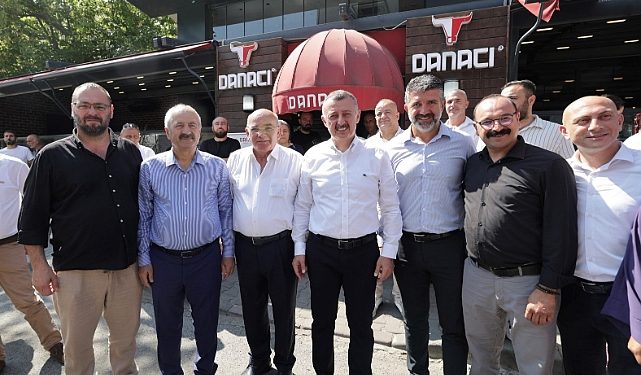 Lider Büyükakın, Gebze esnafıyla kahvaltıda buluştu