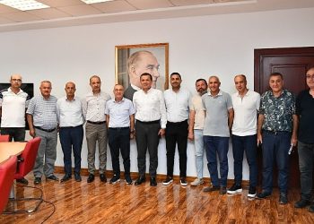 Lider Özyiğit, “Belediyemizde en düşük emekçi fiyatını 15.651,77 TL olarak belirledik”