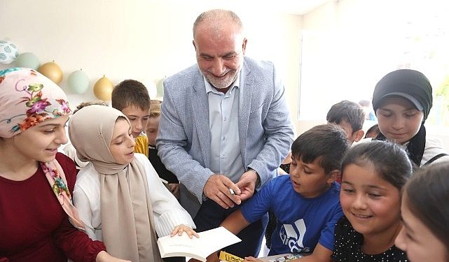 Lider Sandıkçı’dan Miniklere Armağan