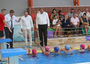 Lider Tugay, “ayda 1100 çocuğumuza yüzme öğretiyoruz”