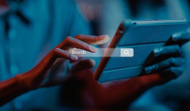 Makus maksatlı siteler reklamlarla en üstte yer alıyor
