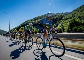 Memleketler arası 100. Yıl Cumhuriyet Bisiklet Tipi’nin 4. Etabında bisikletçiler rüzgara karşı finişe vardı
