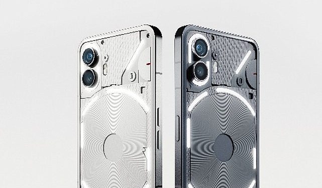 Merakla beklenen Nothing Phone (2) artık Türkiye’de