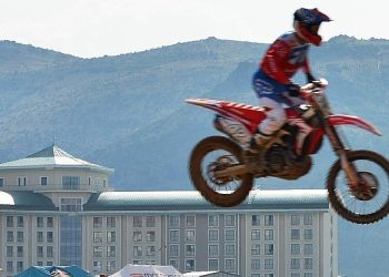 Motosiklet Tutkunları Afyomkatahisar’da Buluşuyor