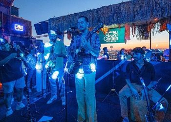 Müziğin Ruhunu Keşfetmek: Evrencan Gündüz Konserlerine Davetlisiniz