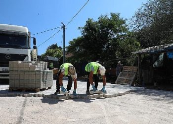 Olukman Mahallesinin Sokakları Parke Taşla Kaplanıyor