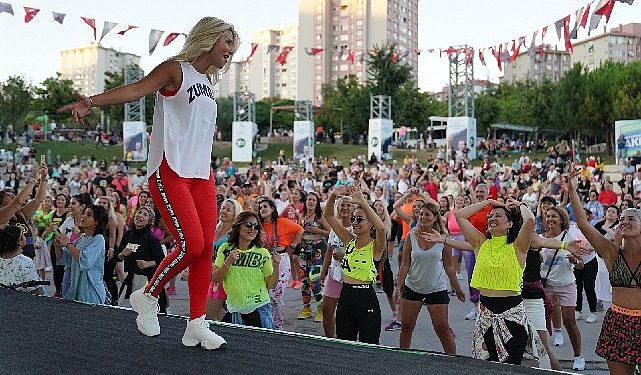 Ömür Vadisi’nde Zumba şenliği