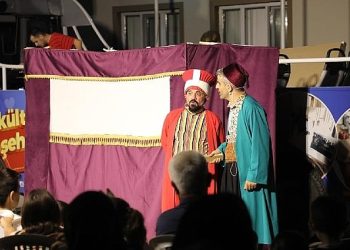 Ortaköy’de Kahkaha Dolu Gece