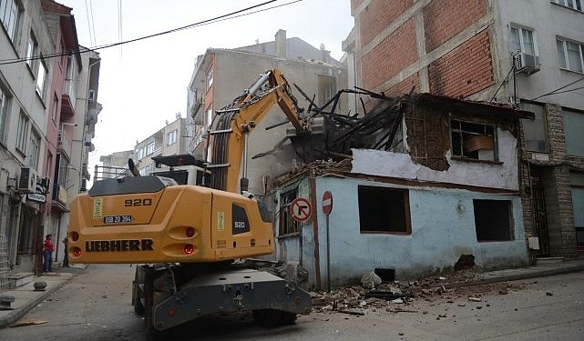 Osmangazi’de metruk bina paklığı