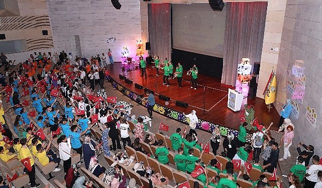 Özel Öğrencilerden “En Özel KOMEK’li” Periyot Sonu Programı