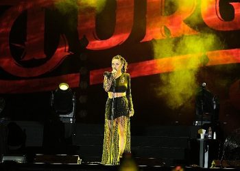 Rock müziğin sevilen isimlerinden Fatma Turgut, evvelki akşam Turkcell Vadi’de konser verdi.