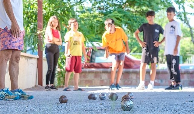 Seferihisarlı çocukların yaz okulu keyfi