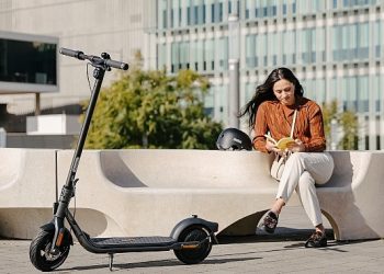 Segway-Ninebot F2 Serisi Satışa Çıktı