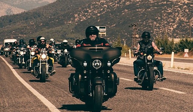 Sekiz kent, sekiz konser: Yola Çağıran Şenlik MOTO FEST on the road eğlenceli konseptiyle başlıyor!