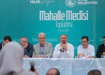 Sivas Belediyesi tarafından gerçekleştirilen Mahalle Meclisi buluşmalarının bu haftaki adresi Mevlana Mahallesi oldu