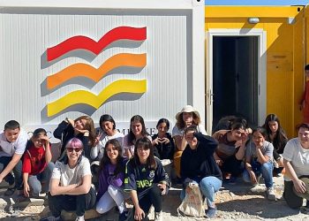 Suna’nın Kızları’ndan sarsıntı bölgesine “Çocuk Hayat Merkezleri”