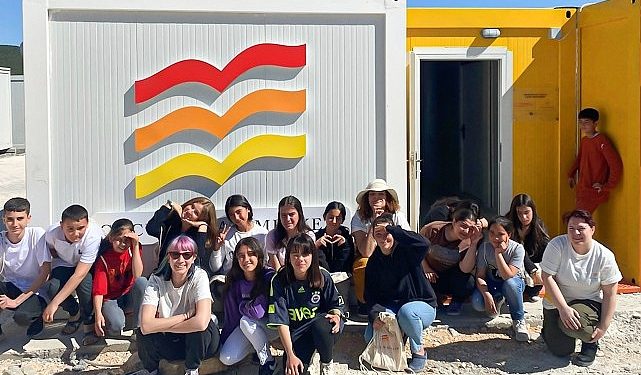 Suna’nın Kızları’ndan sarsıntı bölgesine “Çocuk Hayat Merkezleri”