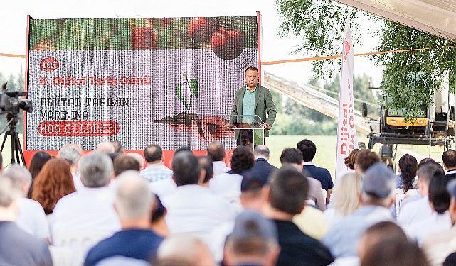 Tat Besin “6. Dijital Tarla Günü”nde Akıllı Tarım Uygulamalarını Tanıttı