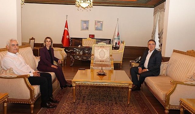 Vali Becel’den Belediye Lideri Savrana’a Veda Ziyareti