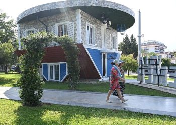 Zıt meskene büyük ilgi