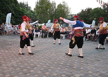 12. Kemer Yörük Şenliği renkli imgeler oluşturdu